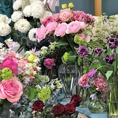 誕生日プレゼントや記念日、退職や送別、結婚式の贈呈やサプライズに花束を｜ブーケアンドブーケ海浜幕張店へ。花屋のイメージ3
