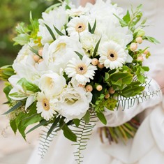 結婚式の持ち込みブーケ、クラッチブーケ、ナチュラル