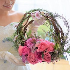結婚式の持ち込みブーケ、リースブーケ、ピンク中心