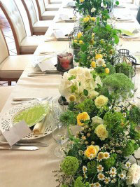 幕張のお花屋さんブーケアンドブーケの結婚式のお花装飾情報|少人数パーティスタイル